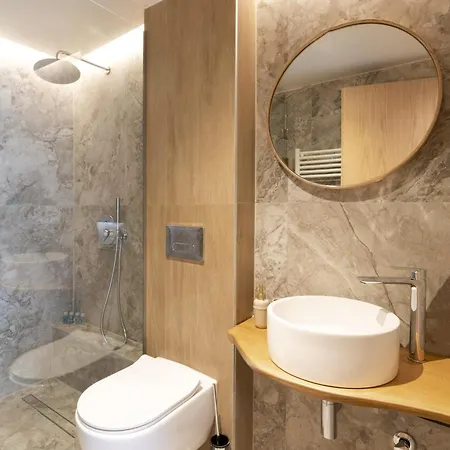 Kave Luxurystaying Апартаменты *